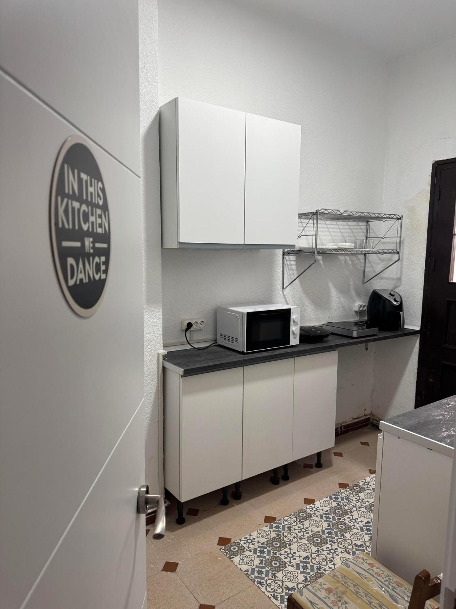 Hostal El Torero Alcala de Henares Luaran gambar